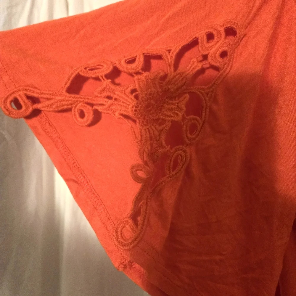 Pretty Lace Sleeve Blouse EUC - Picture 5 of 8